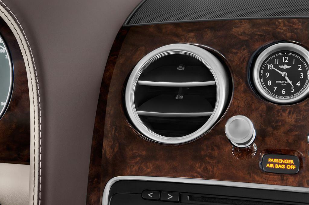 Bentley Continental Flying Spur (Baujahr 2015) - 4 Türen Lüftung
