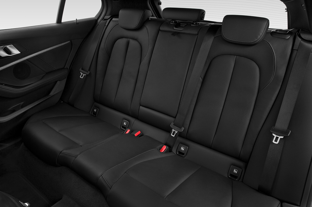 BMW M135I XDRIVE (Baujahr 2022) M135i 5 Türen Rücksitze