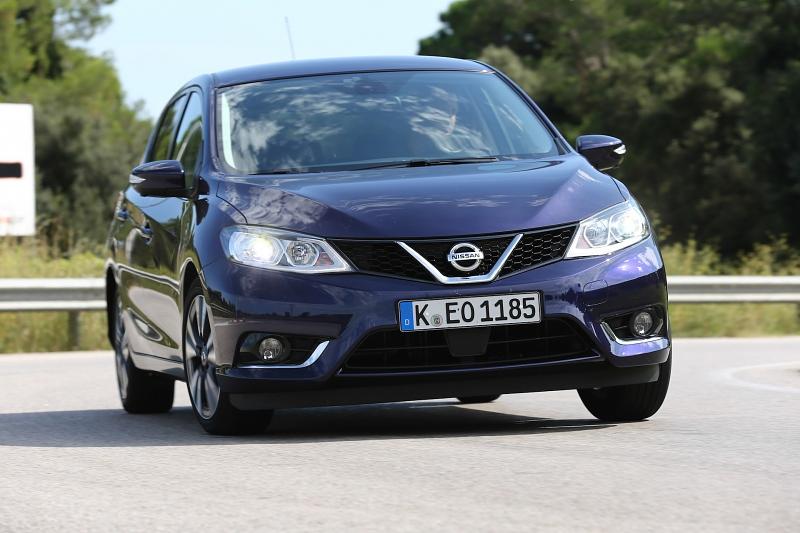 Der Pulsar ist sofort als Mitglied der Nissan-Familie zu erkennen