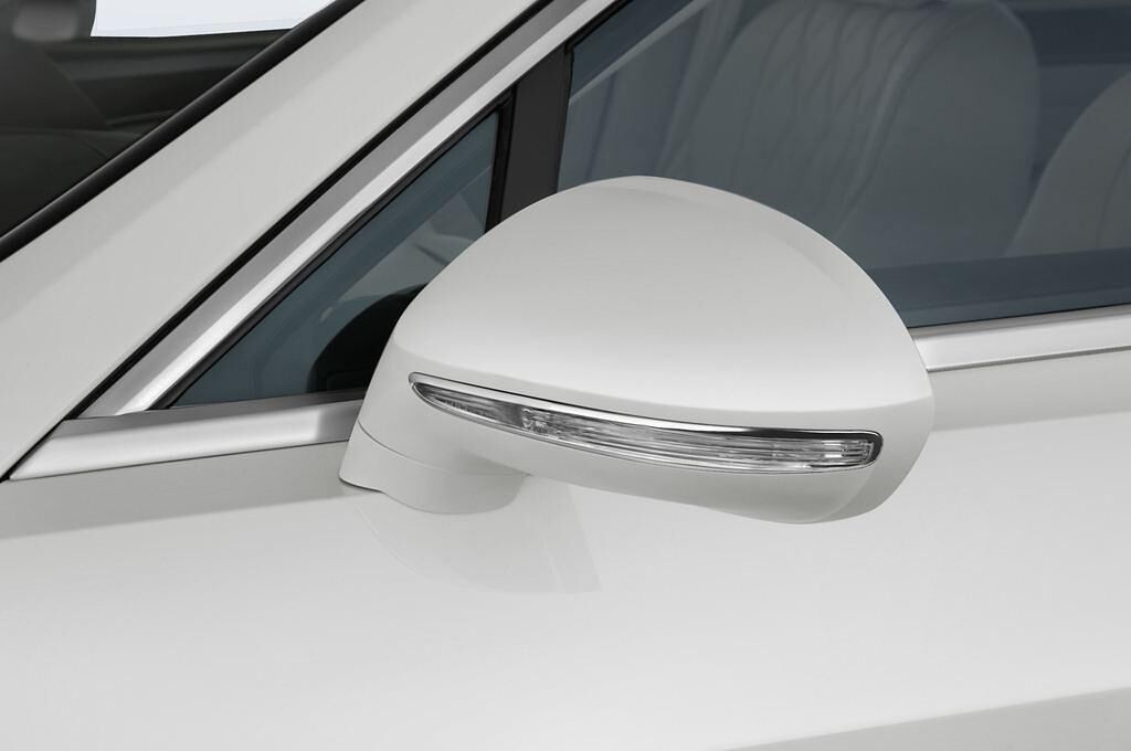 Bentley Continental Flying Spur (Baujahr 2015) - 4 Türen Außenspiegel