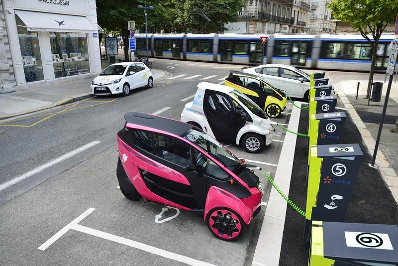Toyota i-Road in Grenoble
