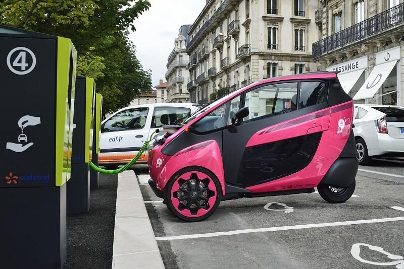 Toyota i-Road in Grenoble