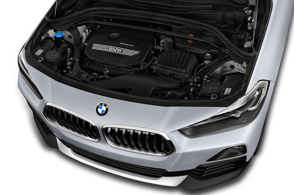 BMW X2 (Baujahr 2018) Advantage 5 Türen Motor