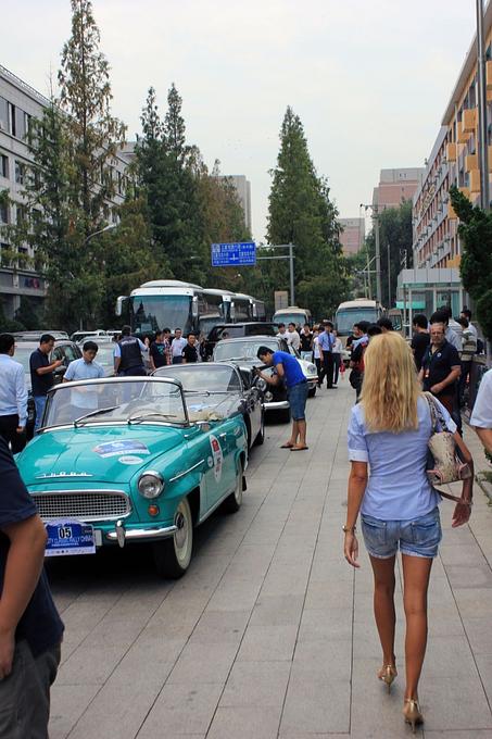 Die Autos waren echte Hingucker.