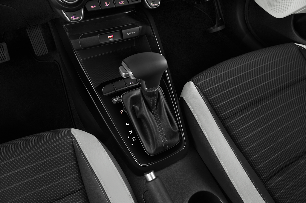 Kia Stonic (Baujahr 2023) Spirit 5 Türen Schalthebel