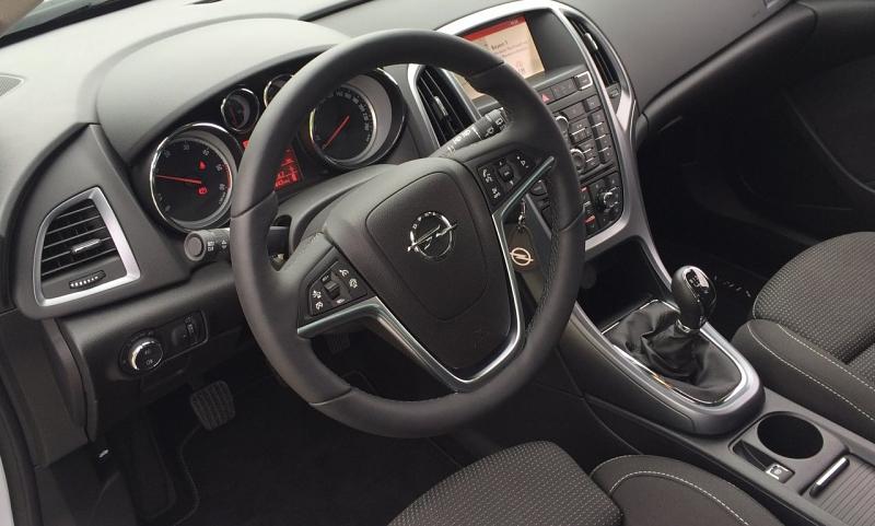 Opel Astra 1.6 CDTI, Modell 2014