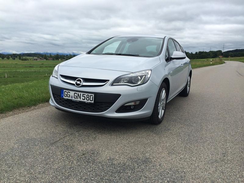 Opel Astra 1.6 CDTI, Modell 2014