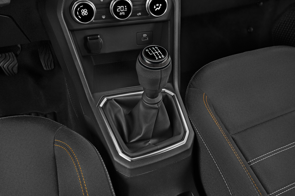 Dacia Sandero Stepway (Baujahr 2023) Expression 5 Türen Schalthebel