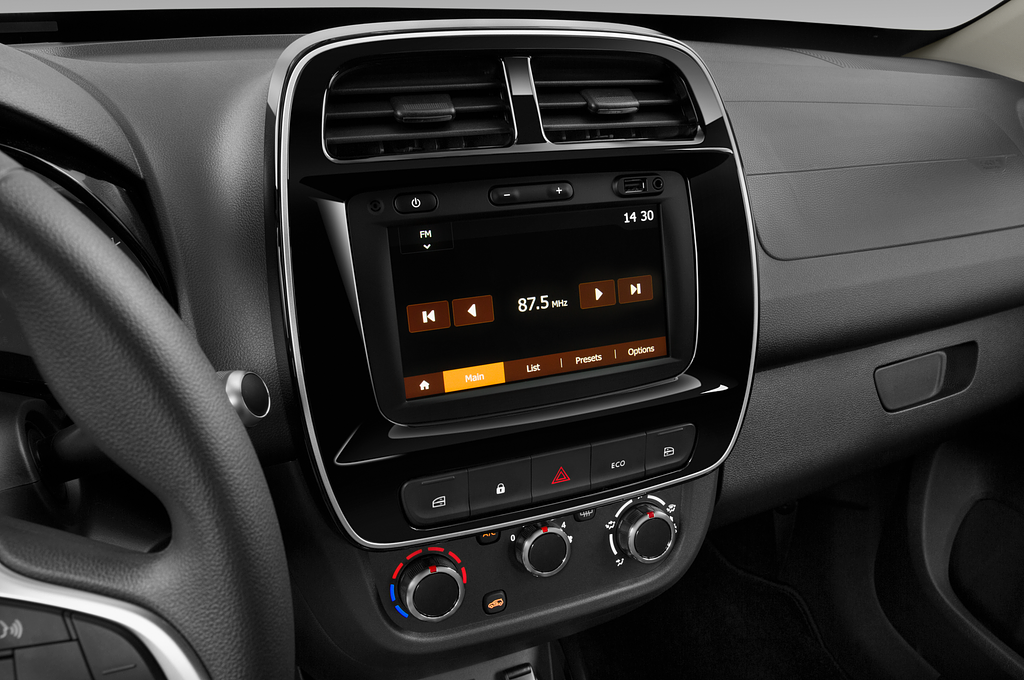 Dacia Spring (Baujahr 2023) Essential 5 Türen Mittelkonsole