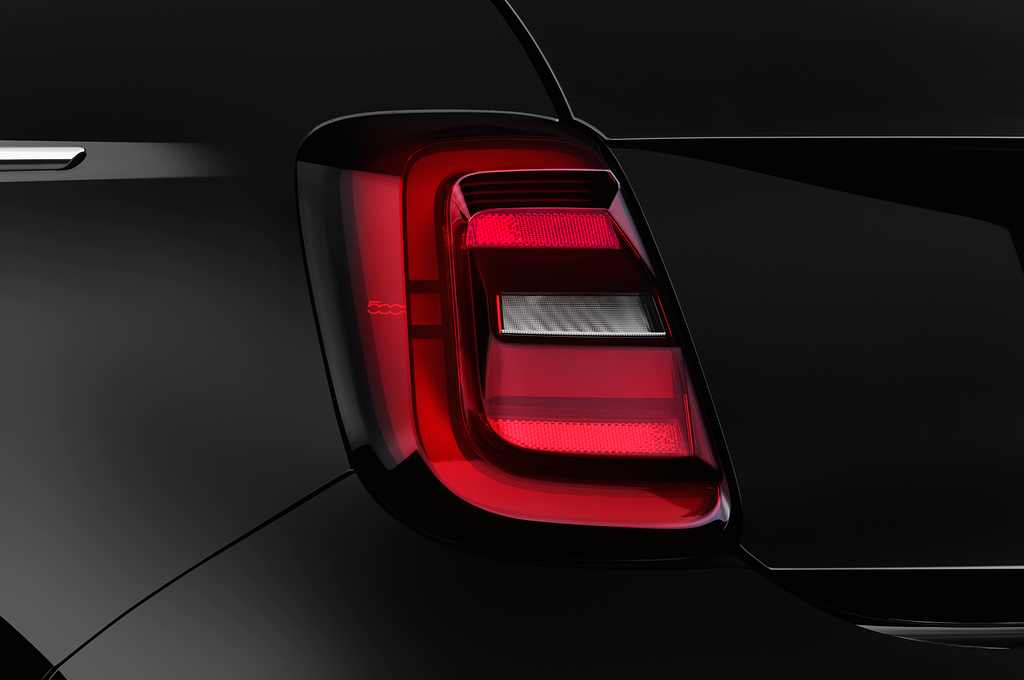 FIAT 500 e 3+1 (Baujahr 2022) Icon 4 Türen Rücklicht