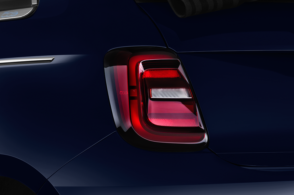 FIAT 500C (Baujahr 2021) La Prima 2 Türen Rücklicht