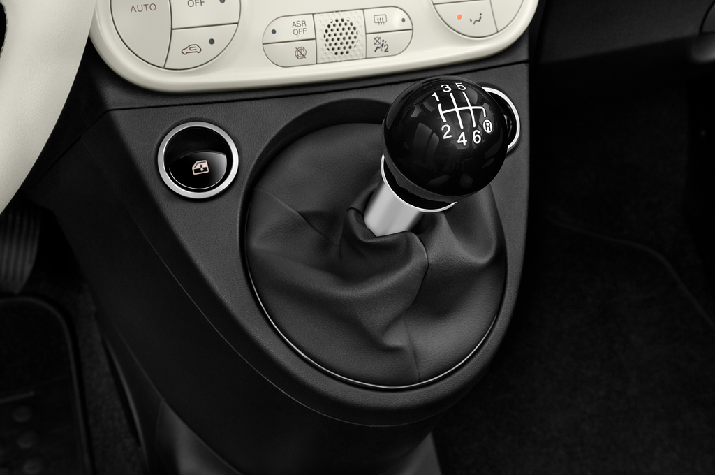 FIAT 500C (Baujahr 2022) Dolcevita 2 Türen Schalthebel