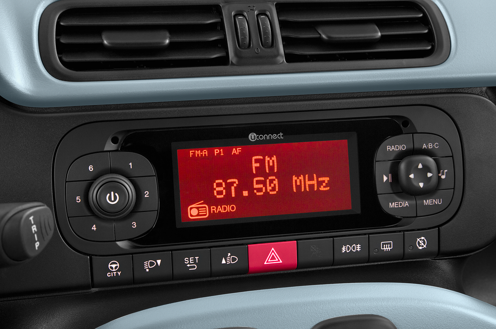 FIAT Panda (Baujahr 2020) Cross 5 Türen Radio und Infotainmentsystem