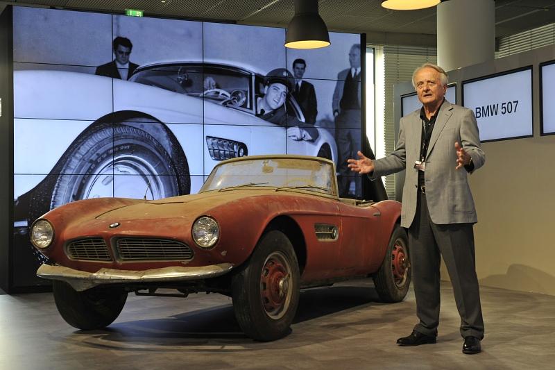 BMW 507 von Elvis Presley mit 507-Experte Dr. Karlheinz Lange