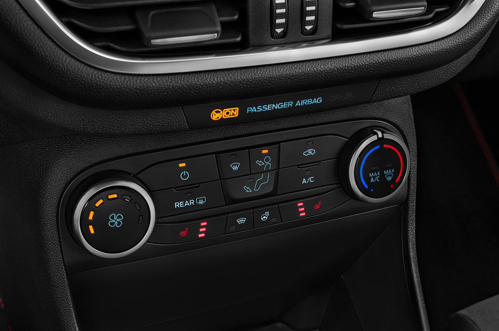 Ford Fiesta (Baujahr 2022) ST-Line 5 Türen Temperatur und Klimaanlage