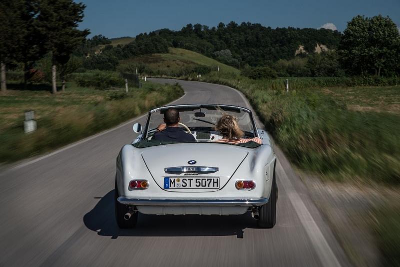 Der BMW 507 war der direkte Konkurrent vom Mercedes SL 300 Roadster.
