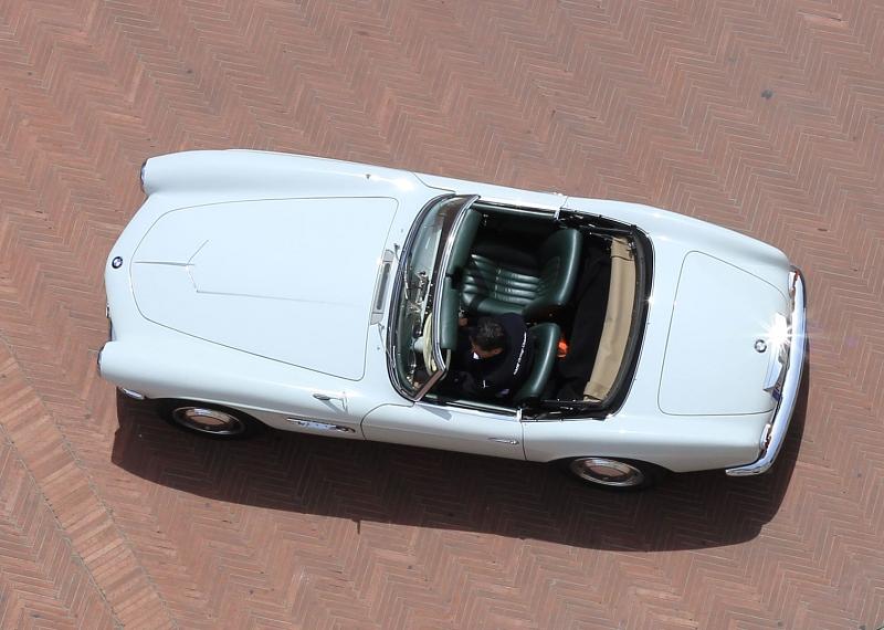 Der BMW 507 fährt sich auch heute noch richtig sportlich.