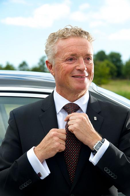 Rolls-Royce-Chauffeur