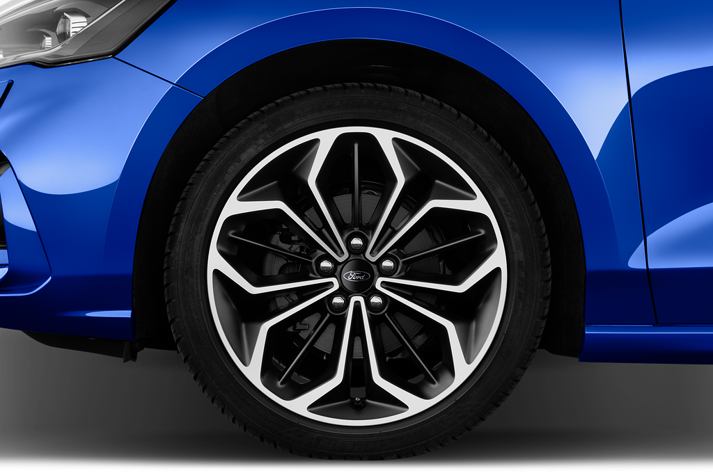 Ford Focus (Baujahr 2022) ST-Line 5 Türen Reifen und Felge