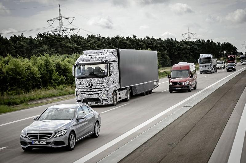 Mercedes-Benz Trucks Highway Pilot