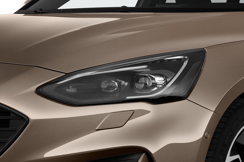Ford Focus Turnier (Baujahr 2023) ST-Line 5 Türen Scheinwerfer