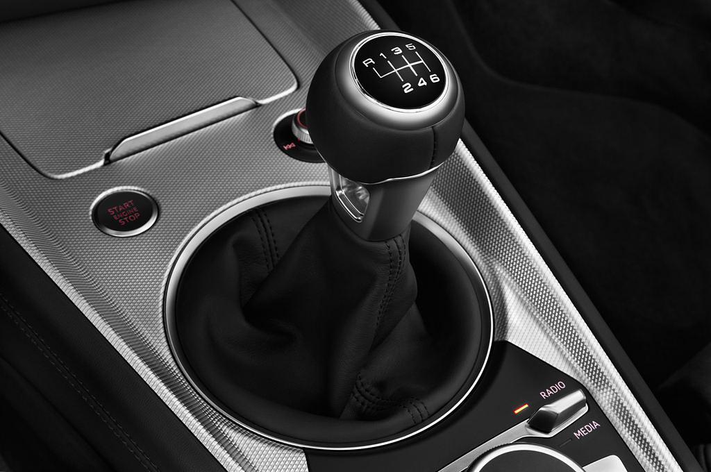 Audi TT (Baujahr 2016) - 2 Türen Schalthebel