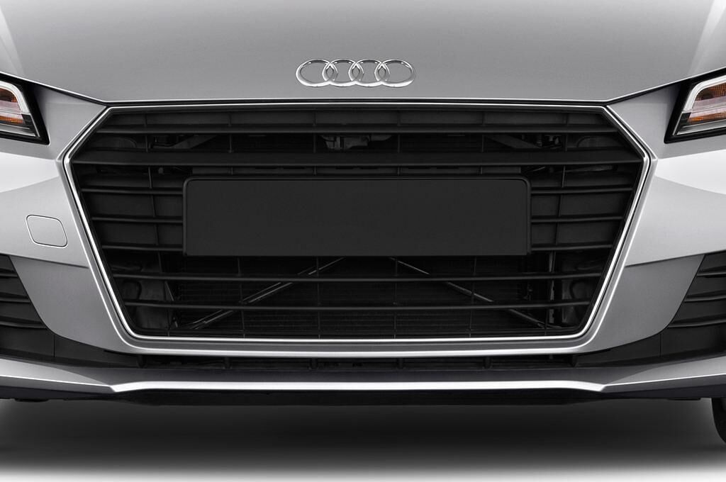 Audi TT (Baujahr 2016) - 2 Türen Kühlergrill und Scheinwerfer