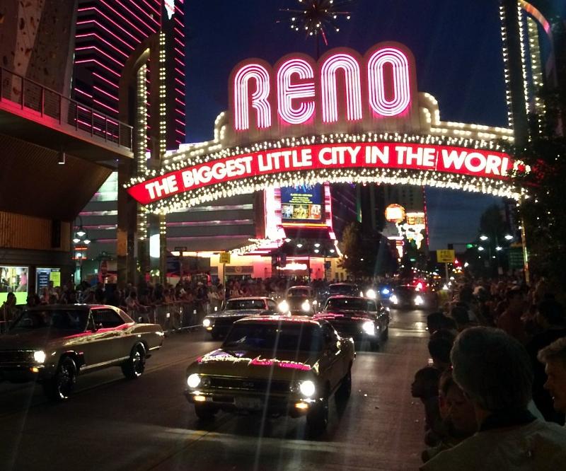 Reno Dream Cruise bei den Hot August Nights 2014