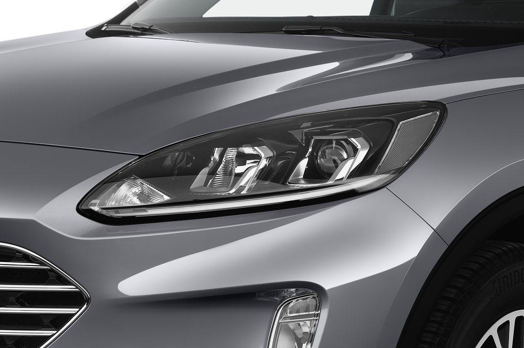 Ford Kuga Plug-in Hybrid (Baujahr 2020) Titanium 5 Türen Scheinwerfer