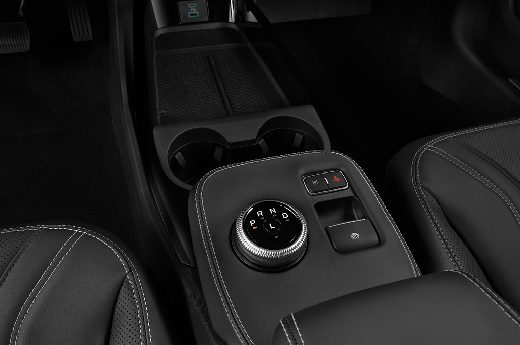 Ford Mustang Mach-E (Baujahr 2023) Premium 5 Türen Schalthebel
