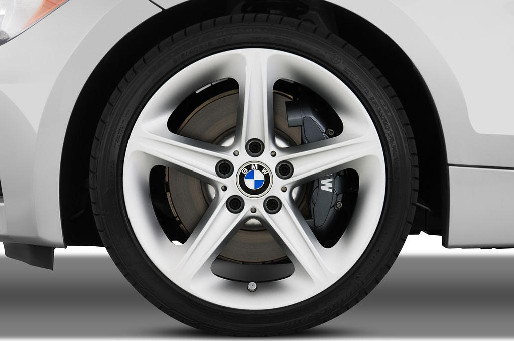 BMW 1 Series (Baujahr 2010) 135i 2 Türen Reifen und Felge