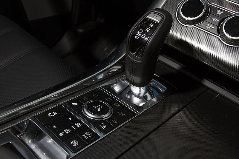 Range Rover Sport SD V6 - mit einer perfekt arbeitenden Achtgang-Getriebeautomatik aus dem Hause ZF