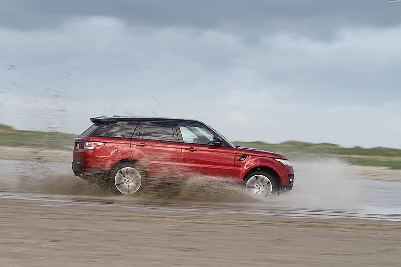 Range Rover Sport: bei knapp 60.000 Euro geht es os