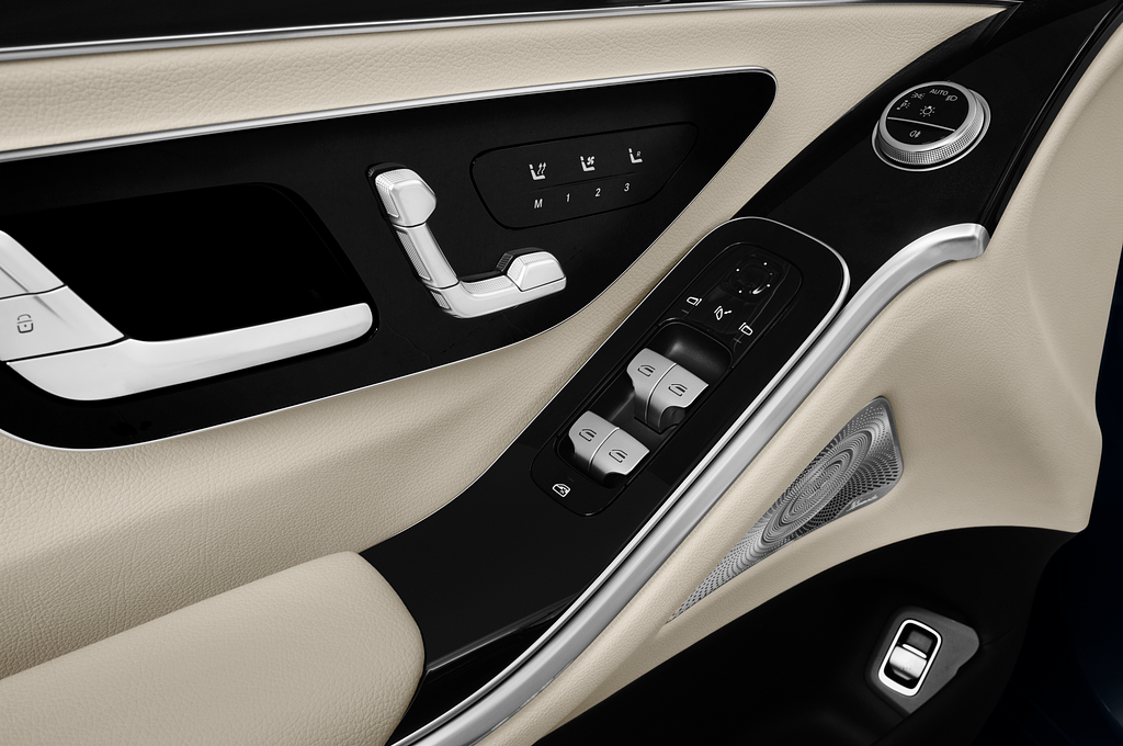 Mercedes S Class (Baujahr 2021) S 350 4 Türen Bedienungselemente Tür