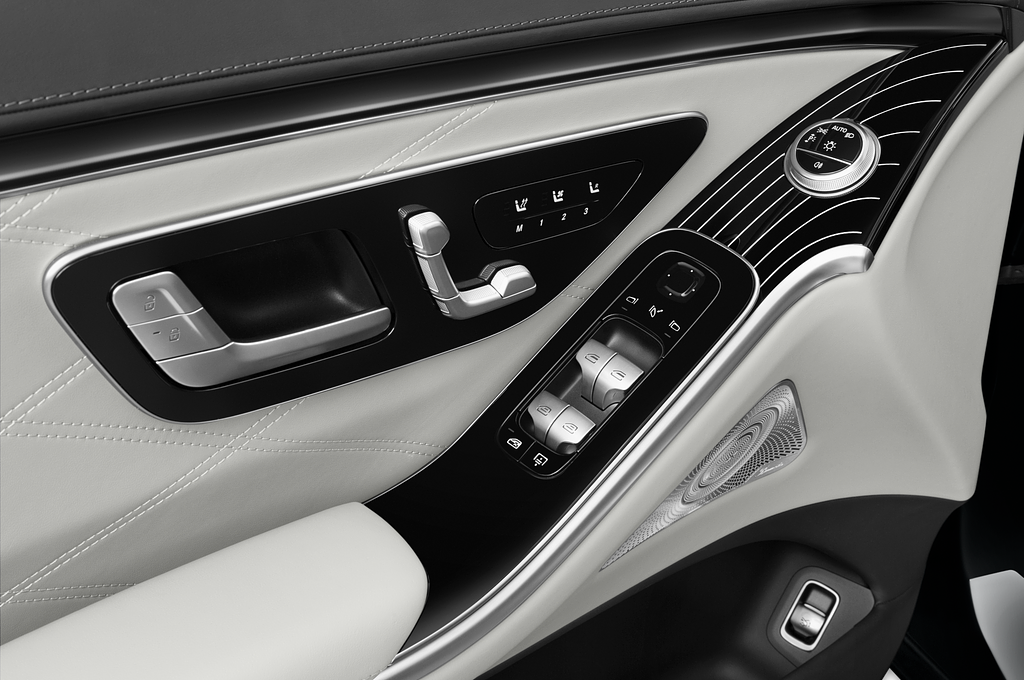 Mercedes S Class (Baujahr 2022) Maybach 4 Türen Bedienungselemente Tür