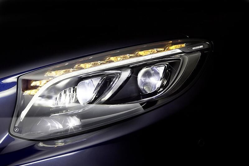 LED Fernscheinwerfer Mercedes Erprobungsträger