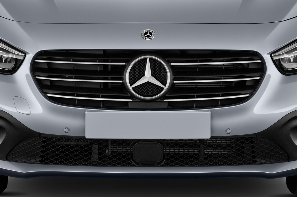 Mercedes T Class (Baujahr 2023) Standard 5 Türen Kühlergrill und Scheinwerfer
