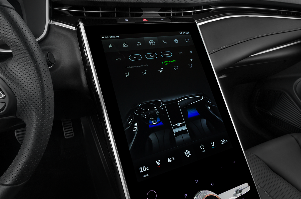 MG Marvel R (Baujahr 2021) Performance 5 Türen Temperatur und Klimaanlage