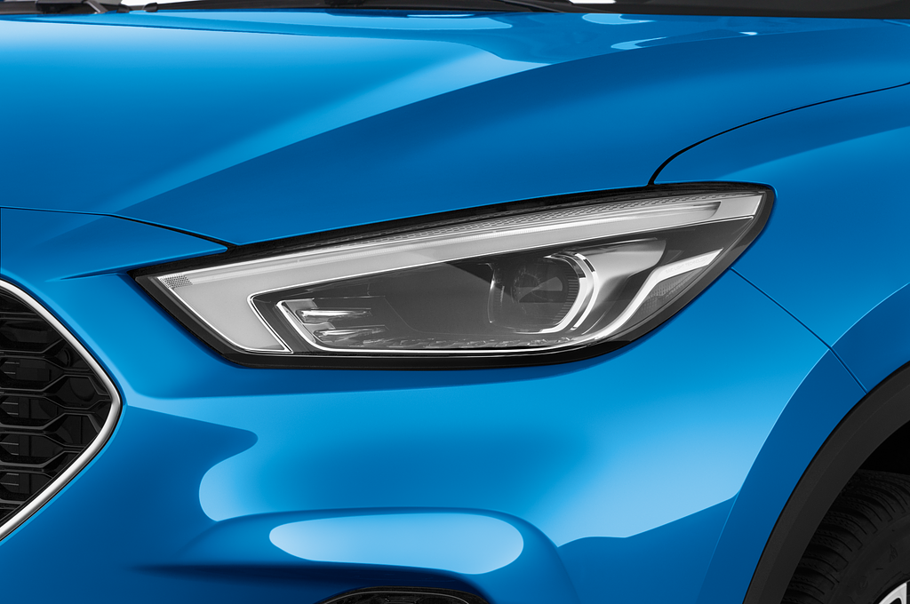 MG ZS (Baujahr 2023) Luxury 5 Türen Scheinwerfer