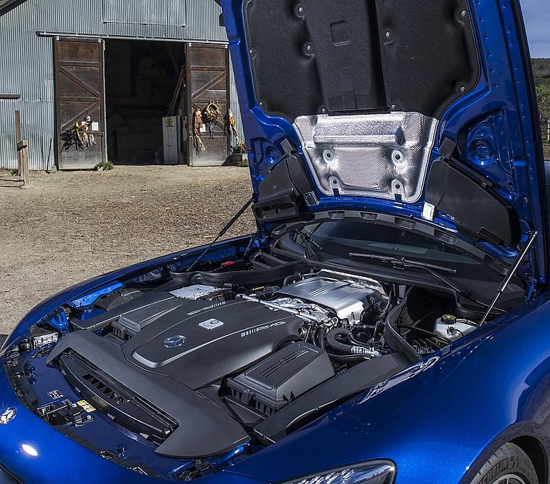Mercedes AMG GTS - der doppelt aufgeladene Achtzylinder leistet 510 PS und 650 Nm