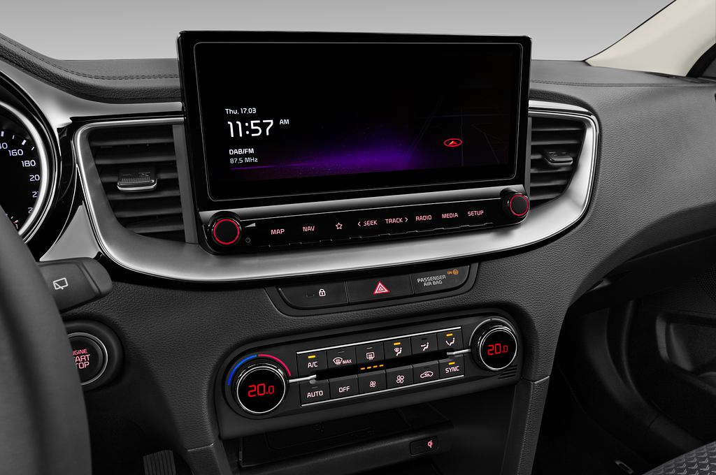 Kia Ceed (Baujahr 2022) Vision 5 Türen Mittelkonsole