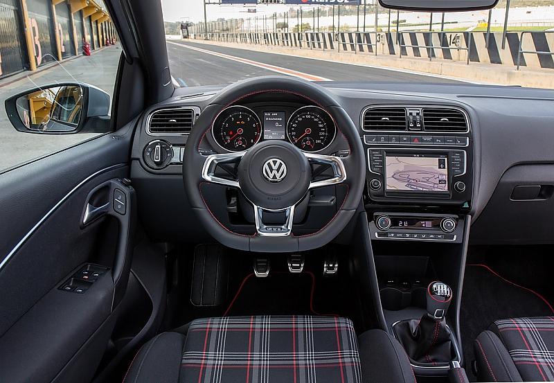 Wer GTI sagt, meint Karo-Sitzbezüge. Das ist auch beim Polo GTI so.
