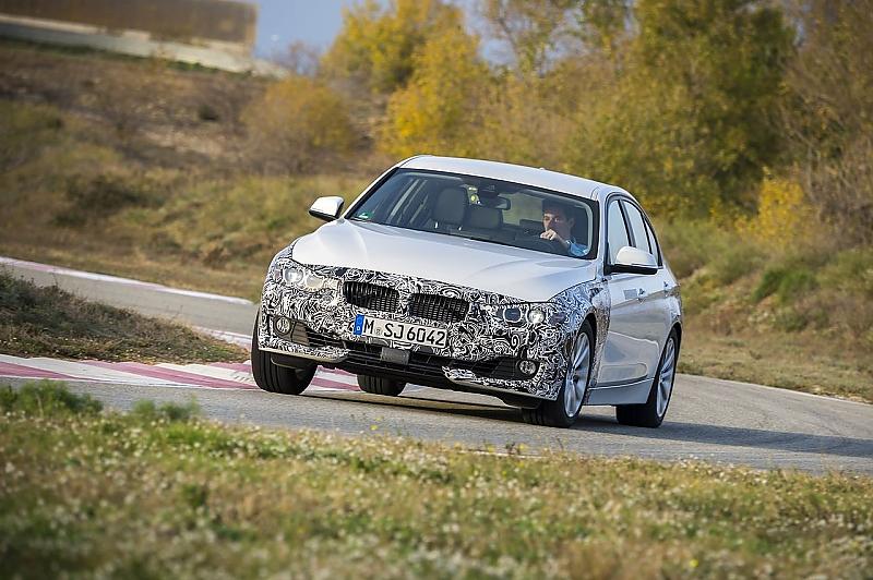 Der BMW 3er Plug in Hybrid hat ein maximales Drehmoment von über 400 Newtonmeter