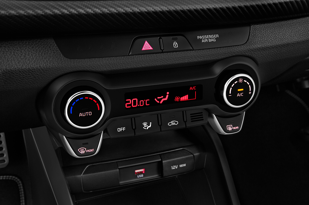 Kia Rio (Baujahr 2021) GT Line 5 Türen Temperatur und Klimaanlage