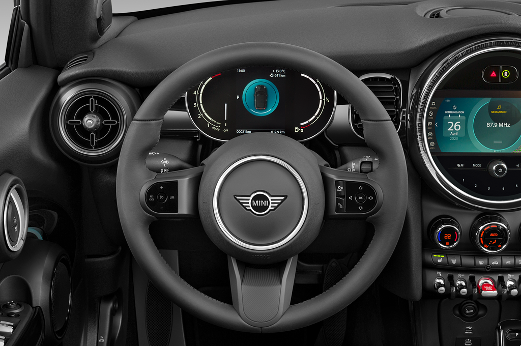 MINI MINI Cabrio (Baujahr 2023) Cooper Classic 2 Türen Lenkrad