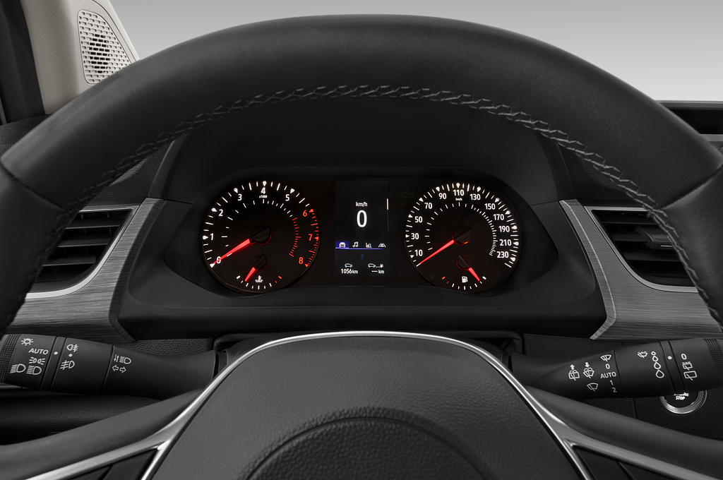 Nissan Townstar Combi (Baujahr 2022) N-Connecta 5 Türen Tacho und Fahrerinstrumente