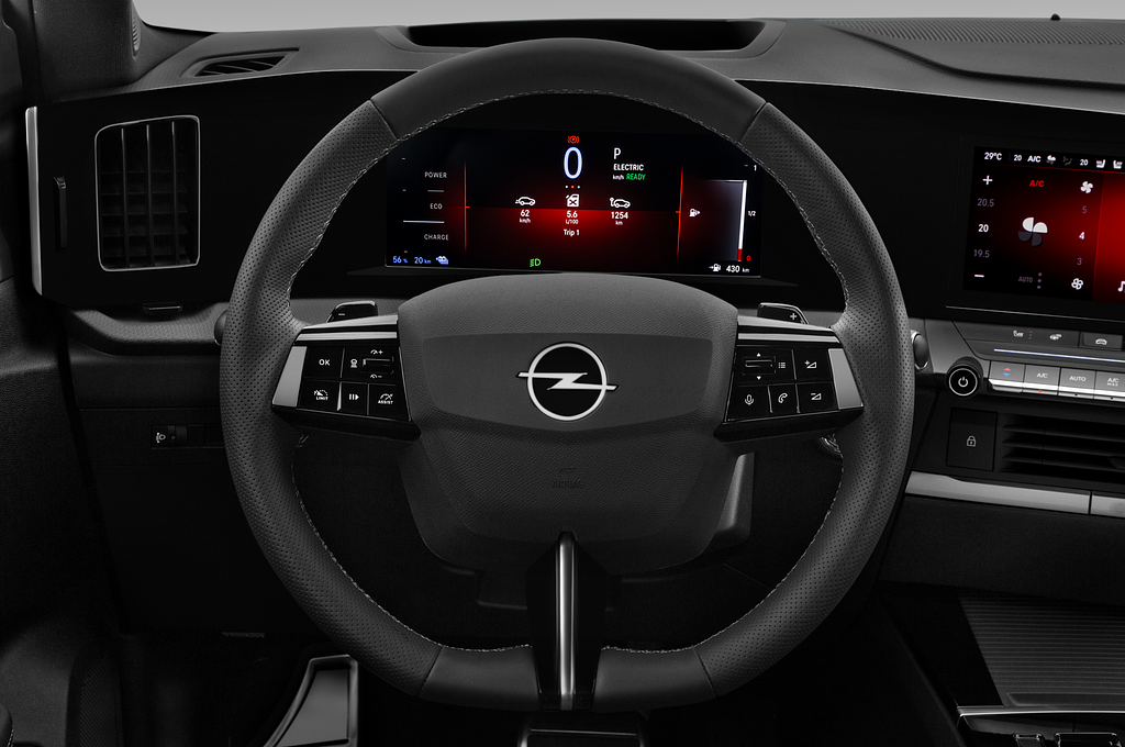 Opel Astra Plug-in Hybrid (Baujahr 2022) GS Line 5 Türen Lenkrad