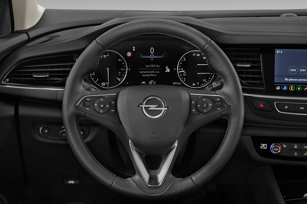 Opel Insignia Grand Sport (Baujahr 2021) Ultimate 4 Türen Lenkrad