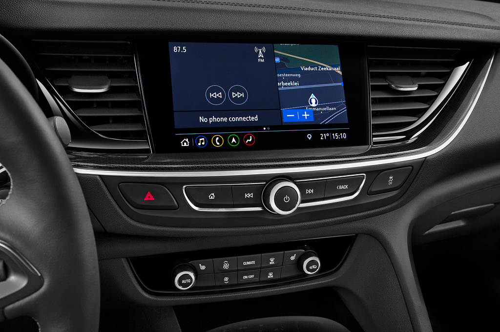 Opel Insignia Sports Tourer (Baujahr 2021) Ultimate 5 Türen Mittelkonsole