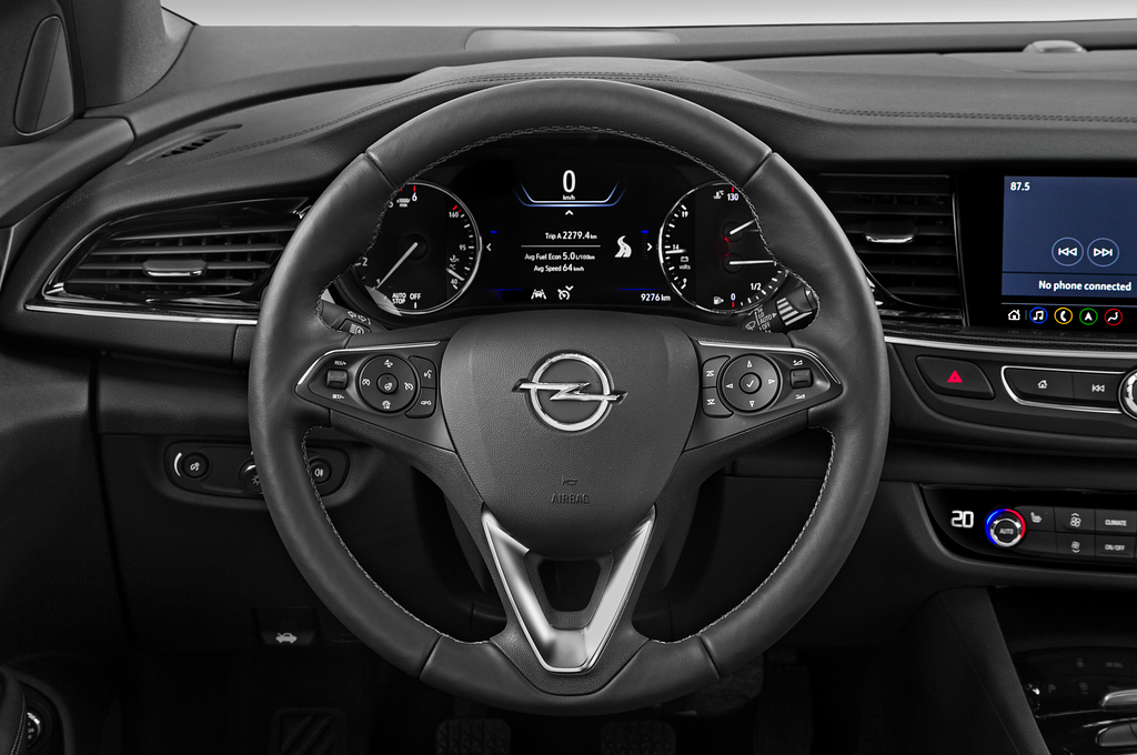 Opel Insignia Sports Tourer (Baujahr 2021) Ultimate 5 Türen Lenkrad